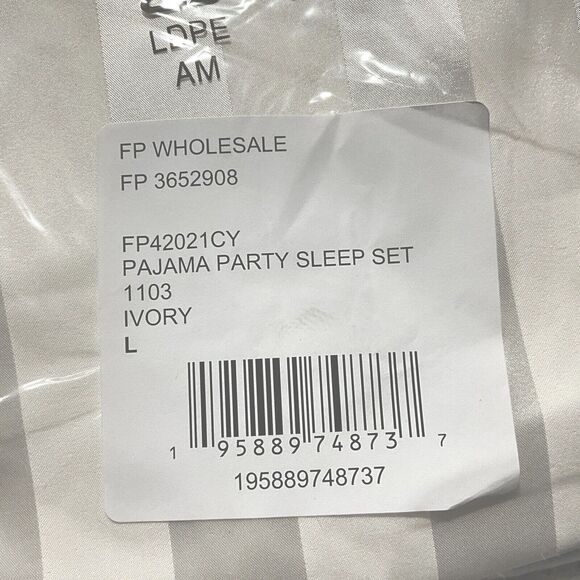 Intimately Free People Pajama Ivory Pajama Party Sleep Set L - Picture 8 of 9